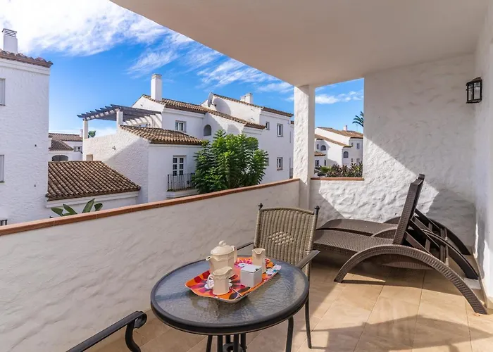 3b Virgo Apartment Estepona