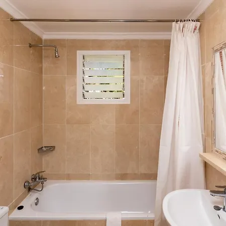 3b Virgo إِستيبونا